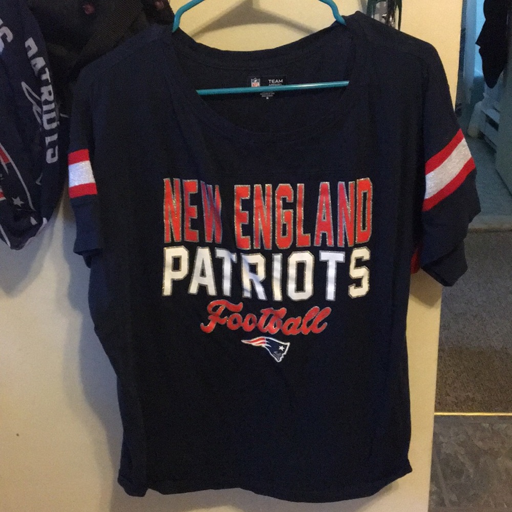 Only worn once New England Patriots T-Shirt!